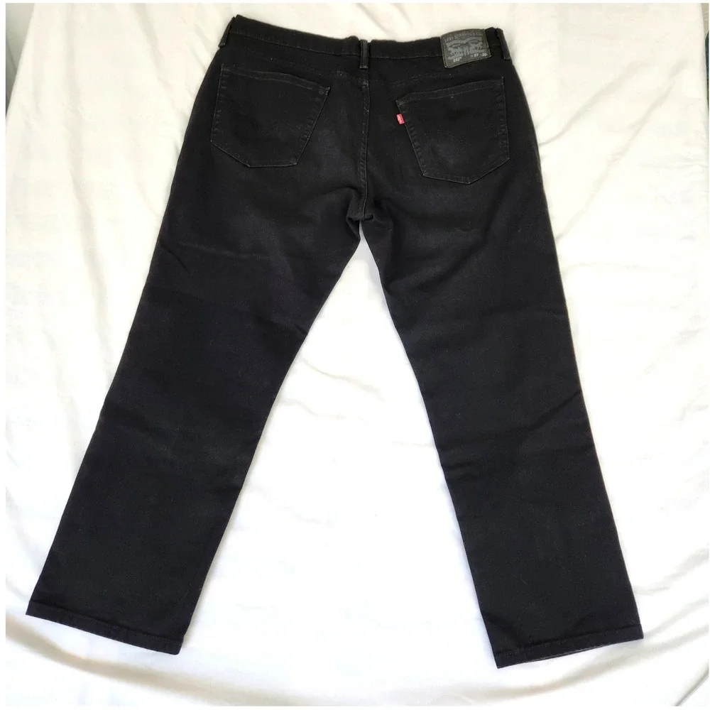 Men's Levi's Black Dark Wash Jeans #541 -‎ Size 37 x 30